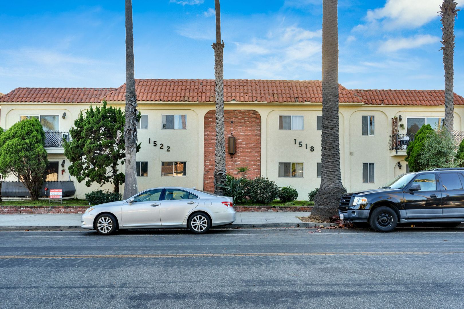 Santa Monica Apartment: 1518-1522 Euclid St