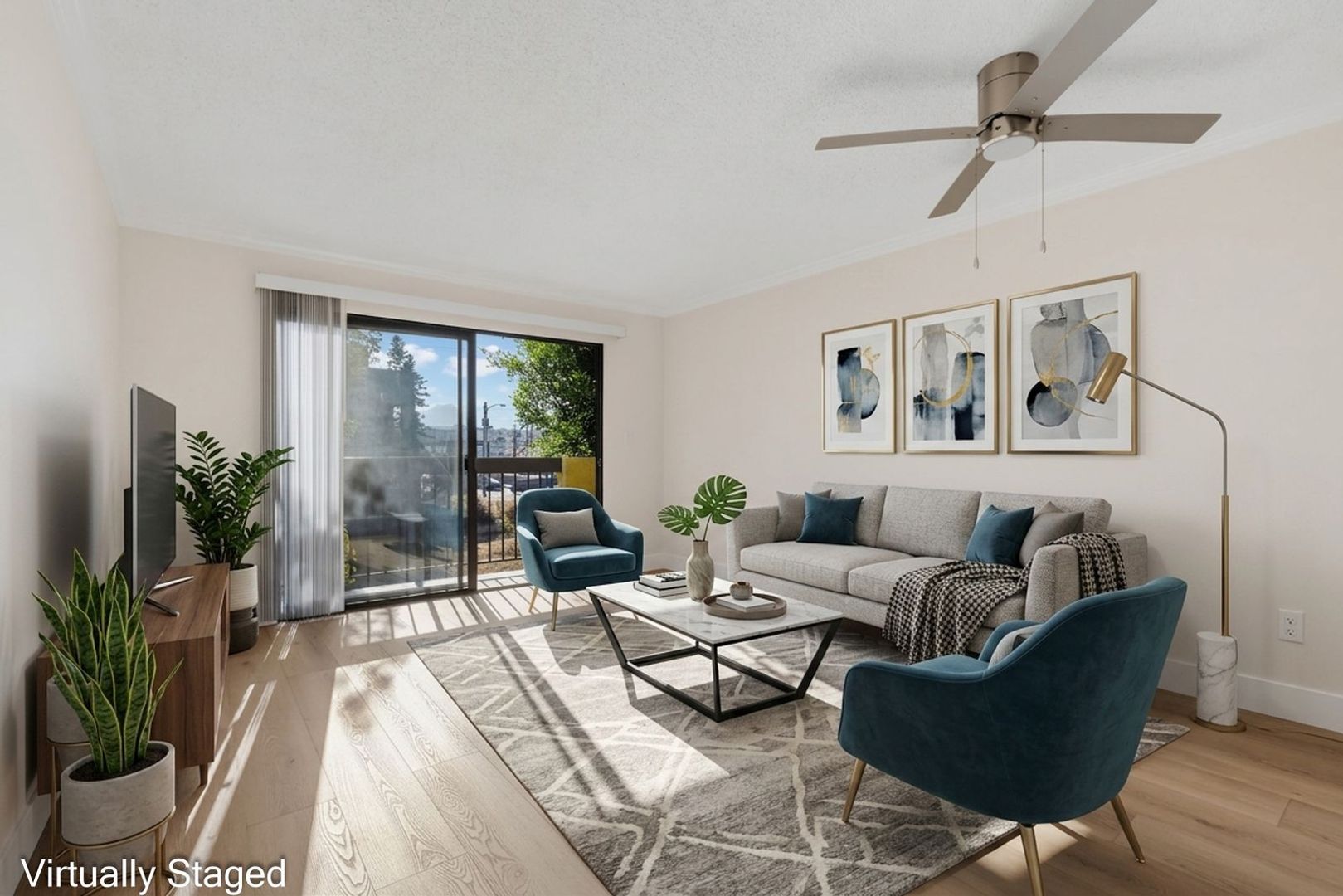 Los Angeles Apartment: 1255 N Orange Dr