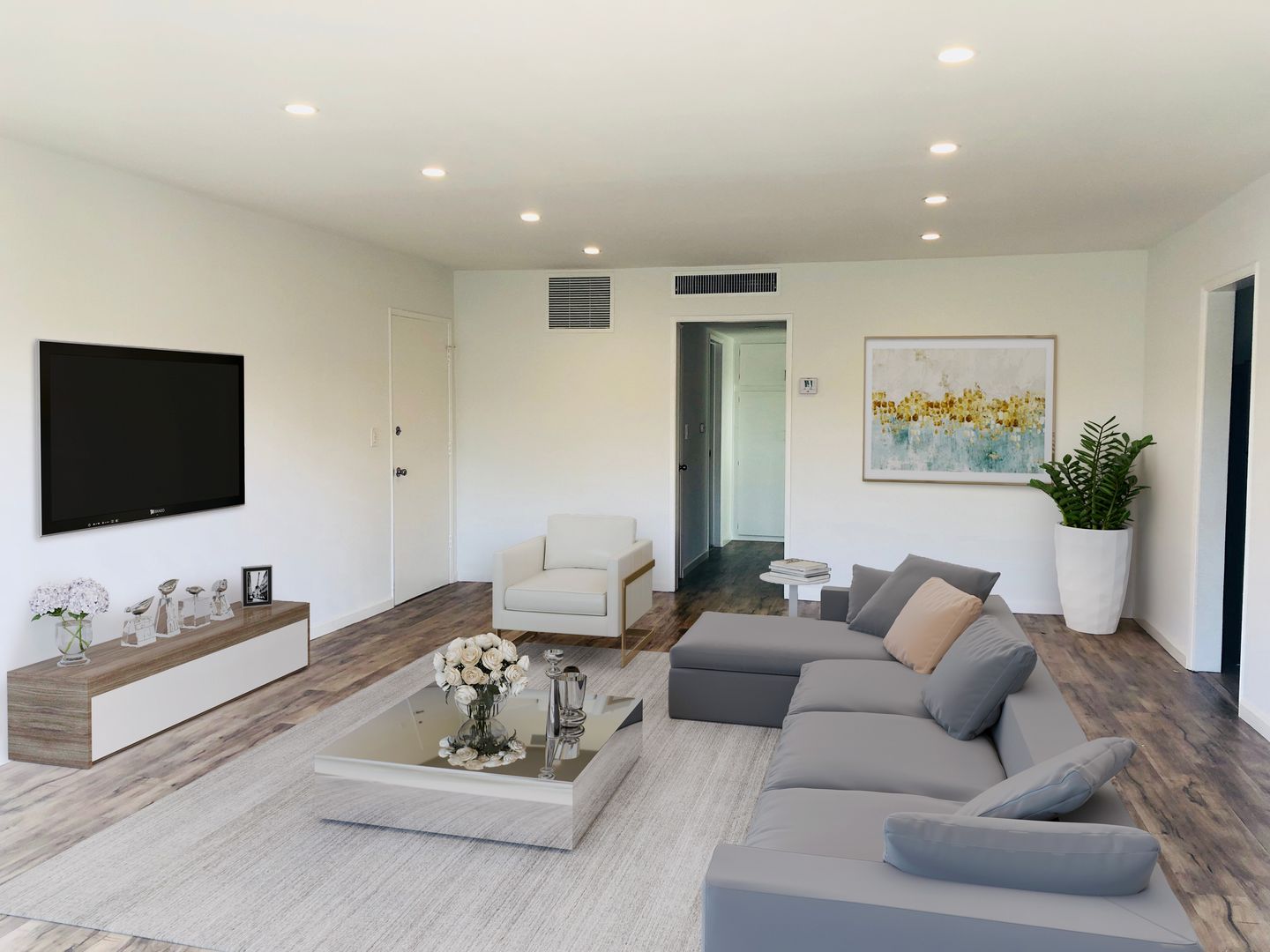 Los Angeles Apartment: 929 S Bedford St