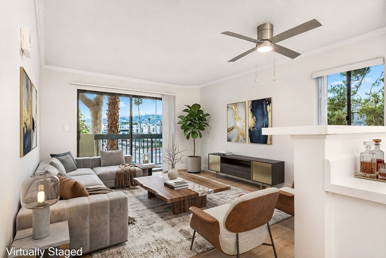 Los Angeles Apartment: 1255 N Orange Dr