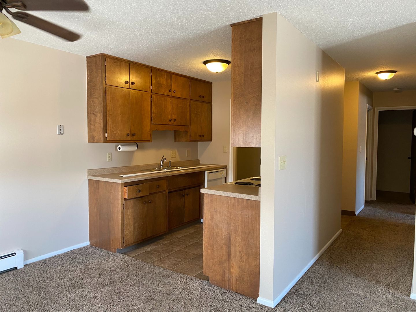 515 30th Ave N , Unit 24, Fargo, ND 58102