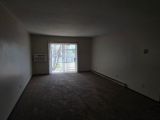 2 Bedroom Apartment | Spacious | Single Stall Garage – photo 1