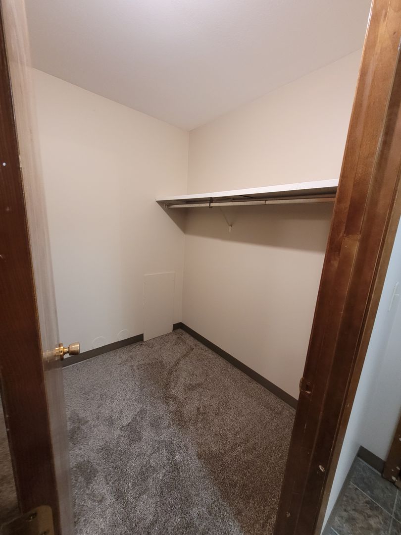 2102 17th St S, Unit 108, Fargo, ND 58103