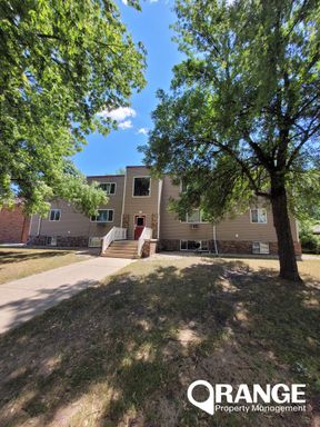 2 bedroom / 1 bathroom all utilities included