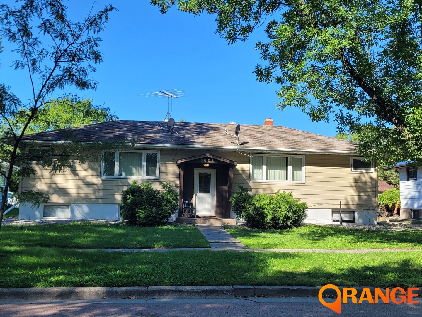 Fargo Apartment: 2606 9th St N