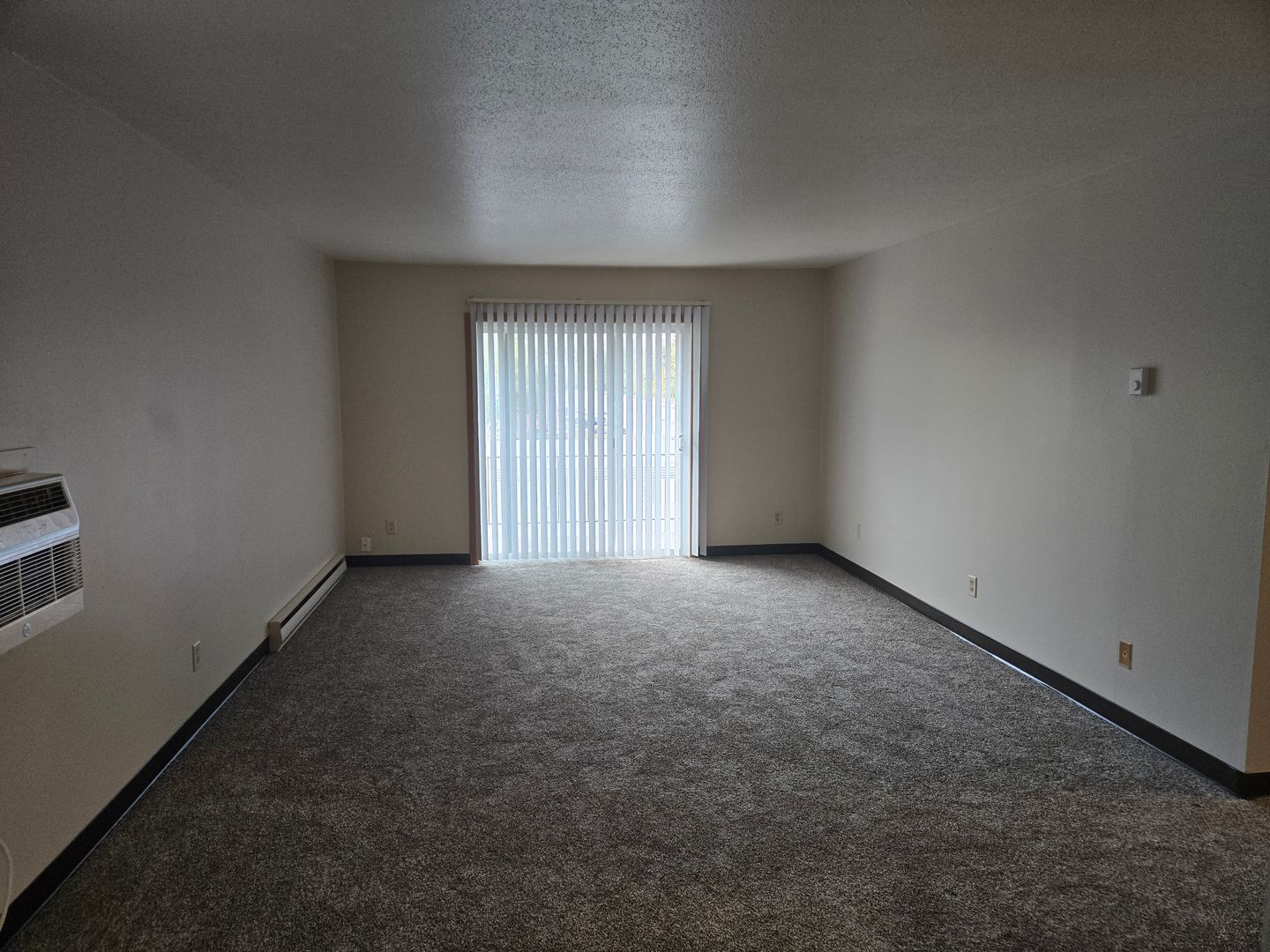 Fargo Apartment: 2102 17th St S