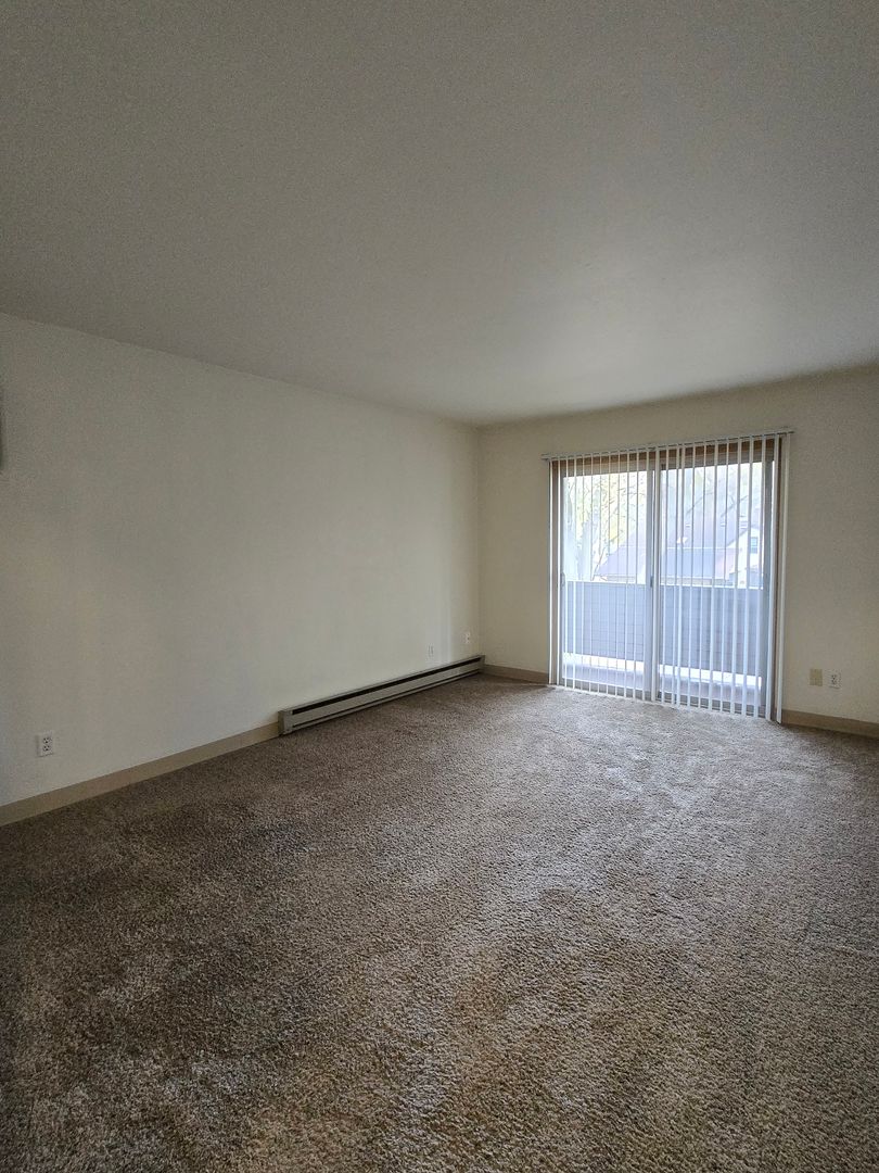 Fargo Apartment: 419 11th Ave S.