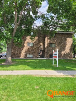 2 Bedroom Apartment | Pet Friendly | On-Site Laundry | Internet Included – photo 1