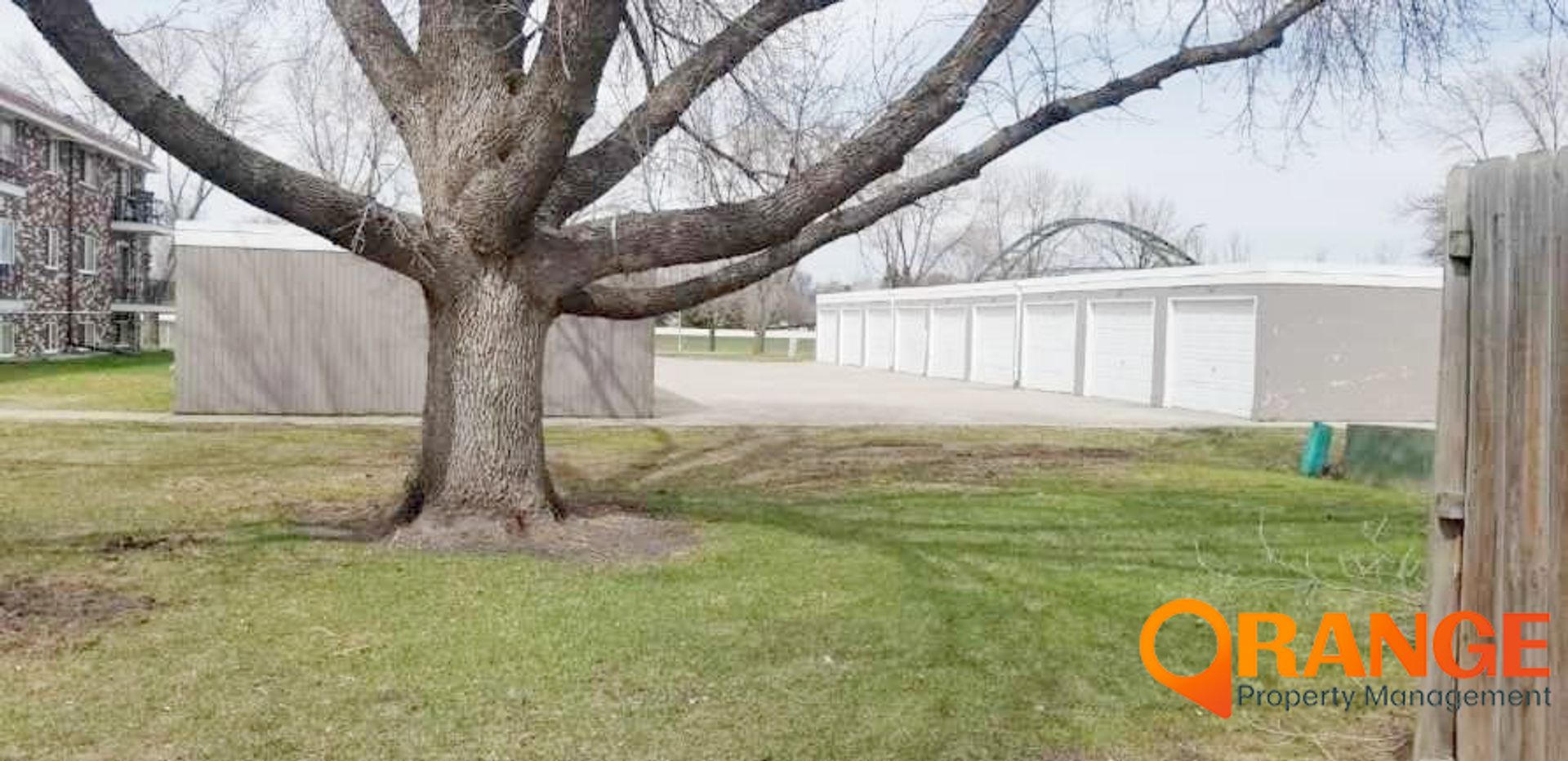 Fargo Apartment: 2102 17th St S