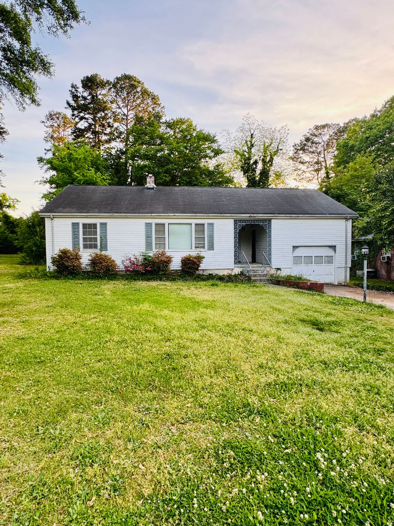 Anderson House: 2603 Lane Avenue