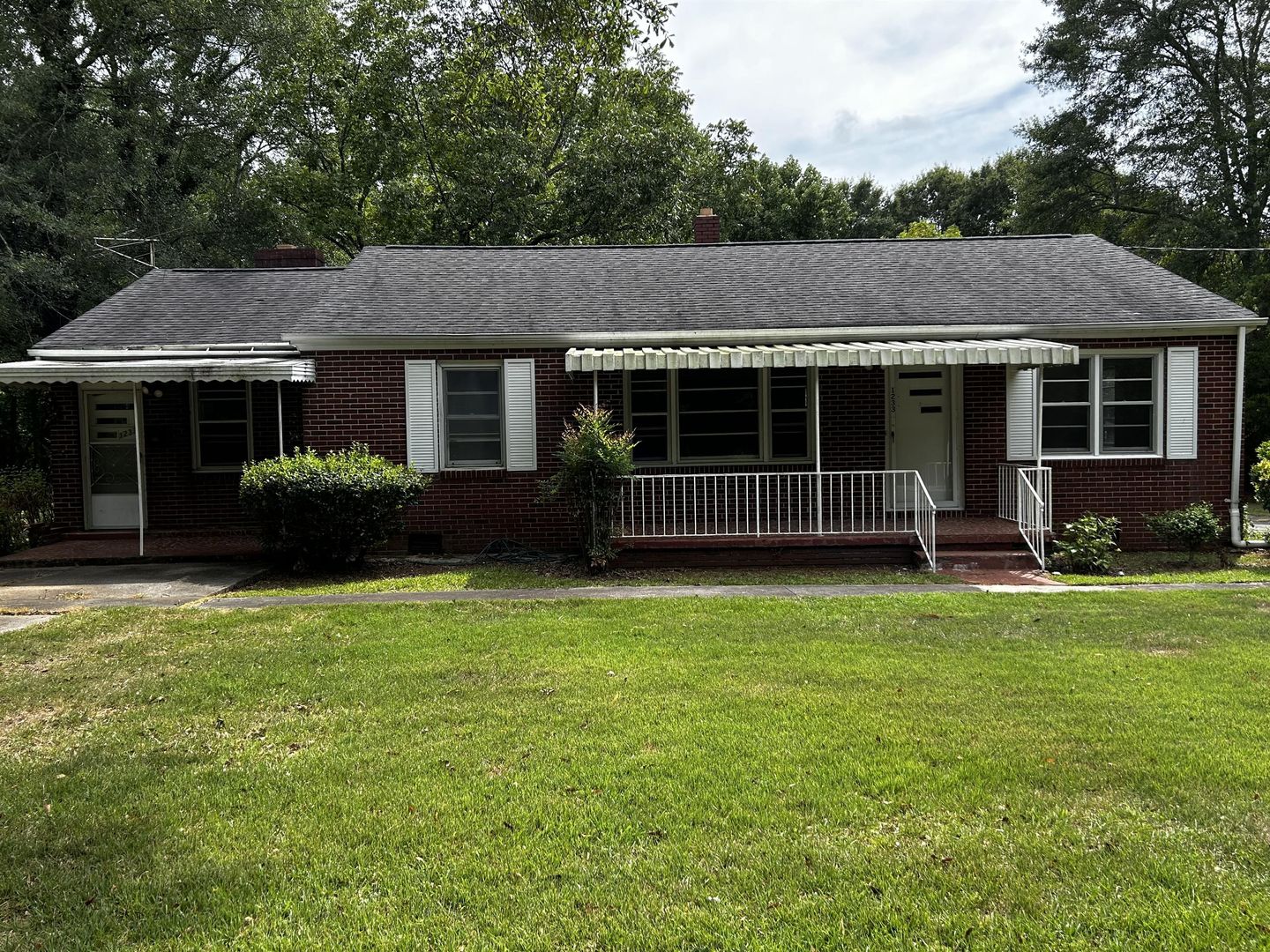 Pendleton House: 1233 Crenshaw Street