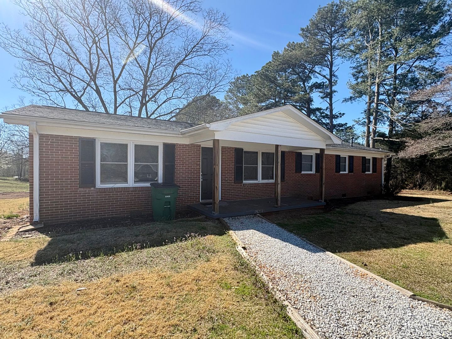 Central House: 213 Morris Street