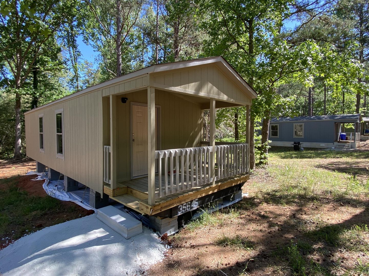 Seneca House: 940 Cedar Village Ln