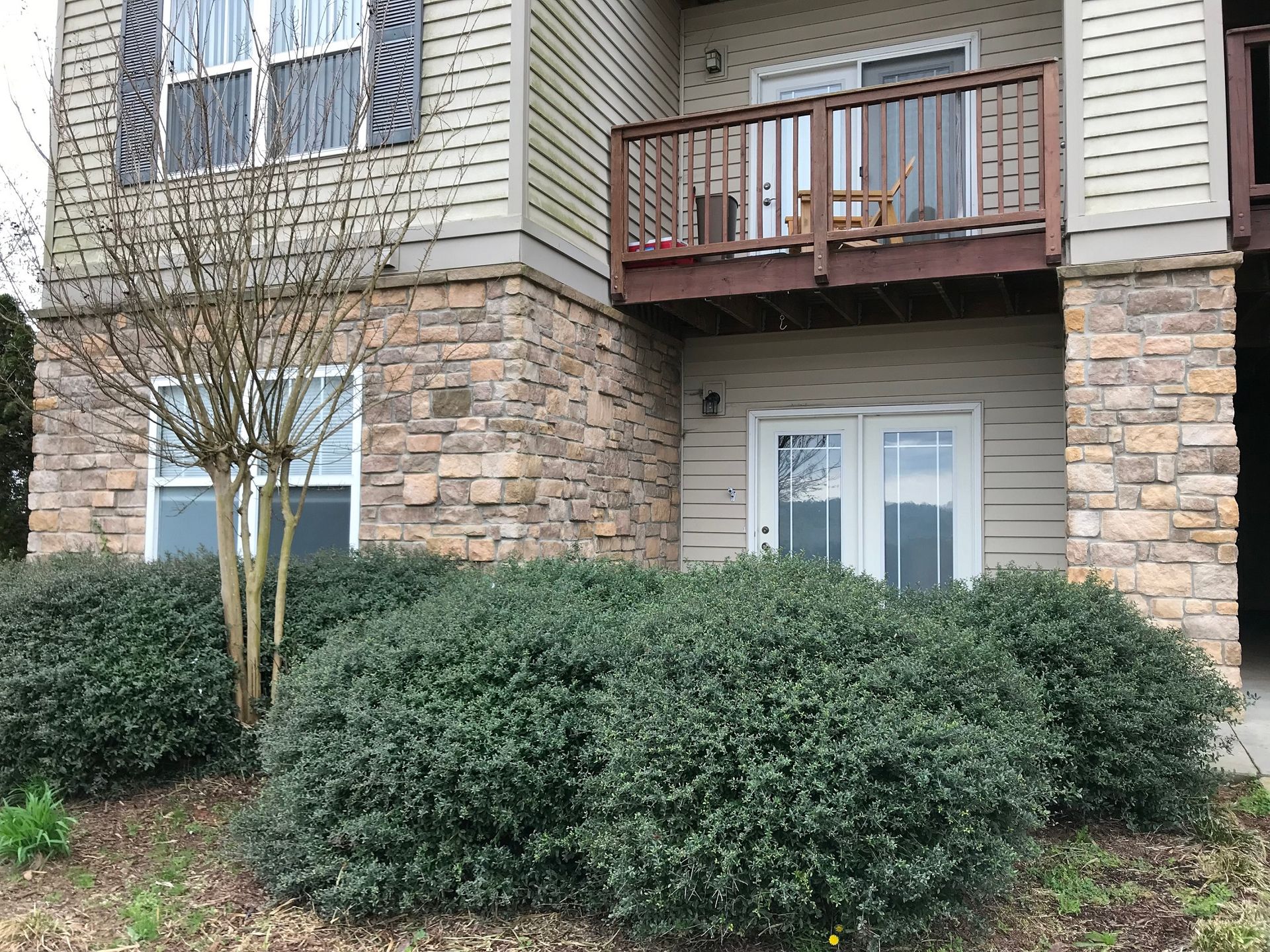 Seneca Apartment: 1601 Harts Ridge Drive
