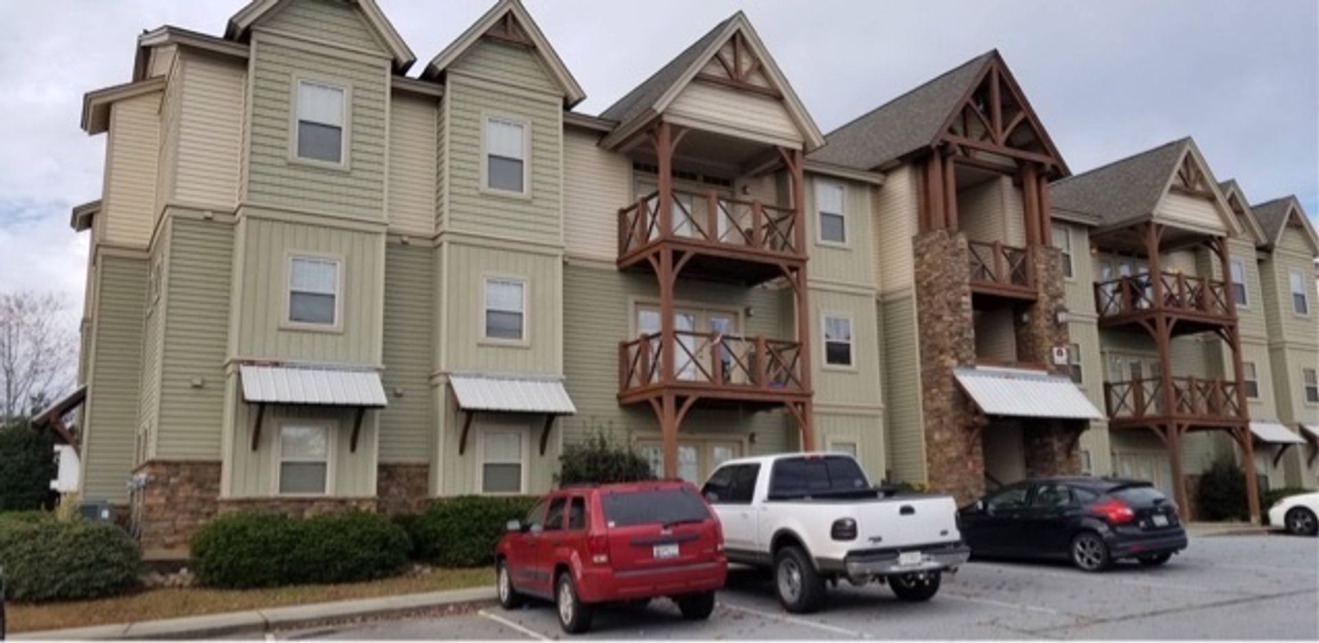 Seneca Apartment: 1034 Shoveler Way