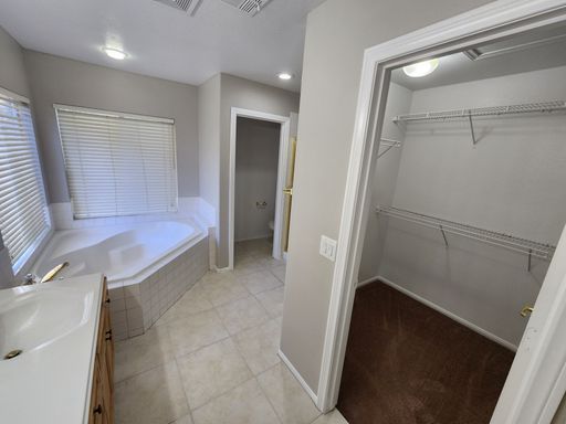 557 Poplar Leaf St, Las Vegas, NV 89144