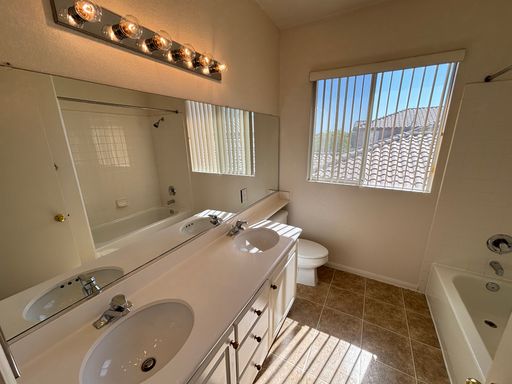 10319 Splendor Ridge Ave, Las Vegas, NV 89135