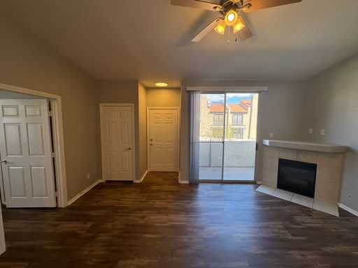 4960 Harrison Dr Unit 223, Las Vegas, NV 89120