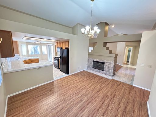 4552 Bradpoint Dr, Las Vegas, NV 89130