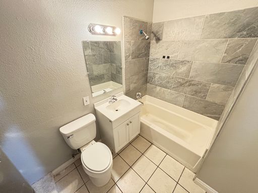 1420 Putnam Ave Unit 6, North Las Vegas, NV 89030