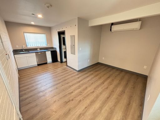 218 S. 11th St.  - 5, Las Vegas, NV 89101