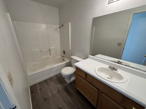 8144 Hydra Ln, Las Vegas, NV 89128