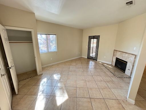 5250 S Rainbow, 2050, Las Vegas, NV 89118