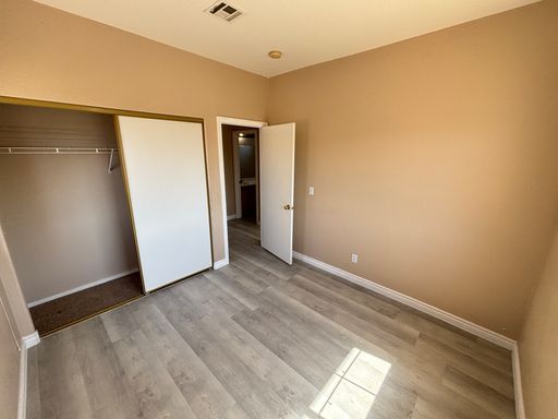 2398 Swifton Ct, Las Vegas, NV 89104