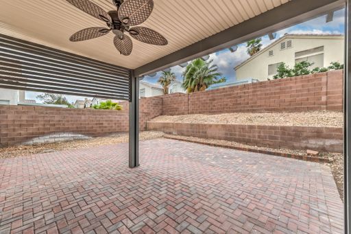 1801 Villa Vista Way, Las Vegas, NV 89128