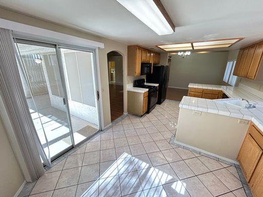 4552 Bradpoint Dr, Las Vegas, NV 89130