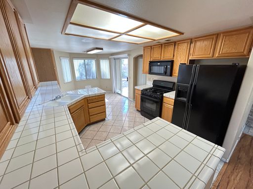 4552 Bradpoint Dr, Las Vegas, NV 89130