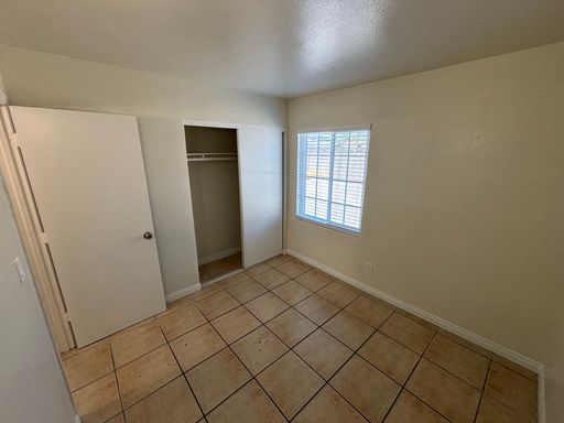 1420 Putnam Ave Unit 4, North Las Vegas, NV 89030