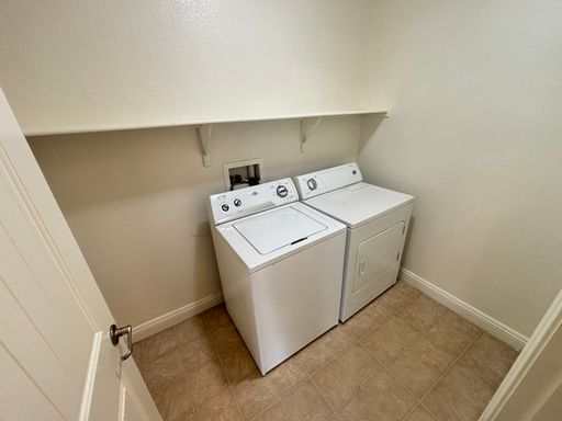 10735 Knickerbocker Ave., Las Vegas, NV 89166