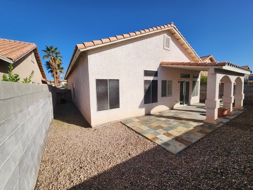 1917 Casa Verde Drive, North Las Vegas, NV 89031