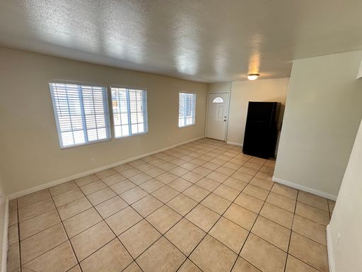 1420 Putnam Ave Unit 4, North Las Vegas, NV 89030