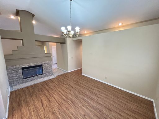 4552 Bradpoint Dr, Las Vegas, NV 89130