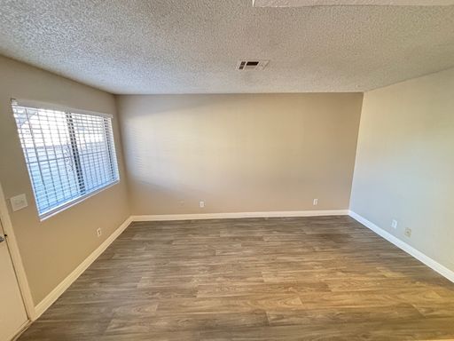4300 N Lamont St Unit 212, Las Vegas, NV 89115