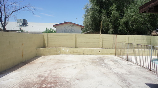 44 Logan St, Las Vegas, NV 89110