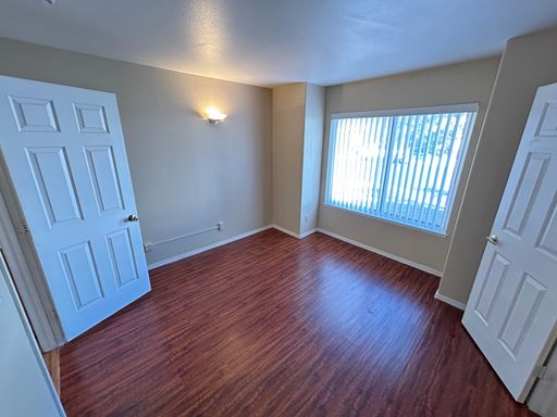4552 Bradpoint Dr, Las Vegas, NV 89130