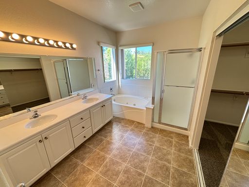 10319 Splendor Ridge Ave, Las Vegas, NV 89135