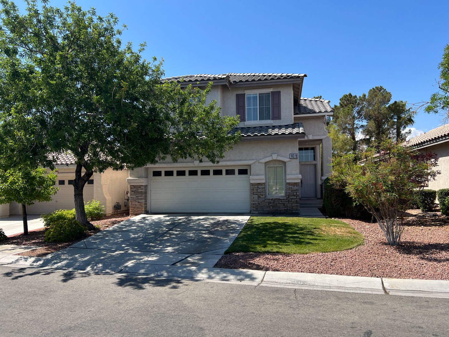 Las Vegas House: 10319 Splendor Ridge Ave