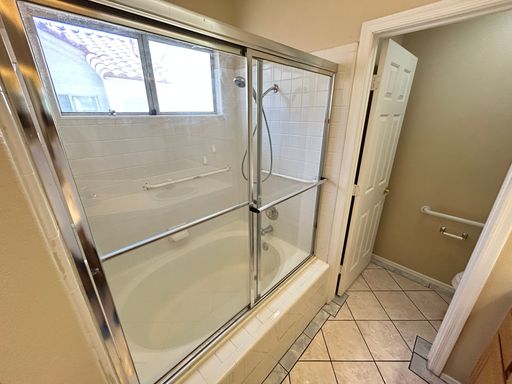 4552 Bradpoint Dr, Las Vegas, NV 89130