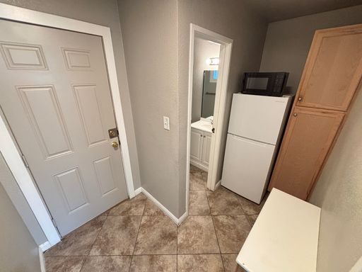 5320 Swenson St  - 58A, aka 840 King Richard Ave #58A, Las Vegas, NV 89119