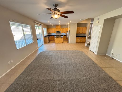 9218 Desert Heat Ave., Las Vegas, NV 89178