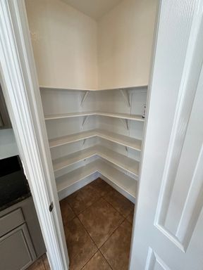 10743 Knickerbocker, Las Vegas, NV 89166