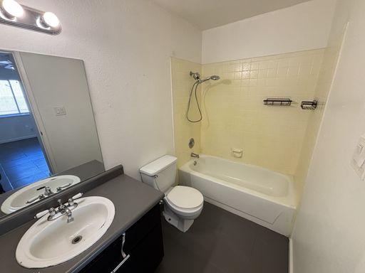 6940 Hopkins Drive Unit B, Las Vegas, NV 89156