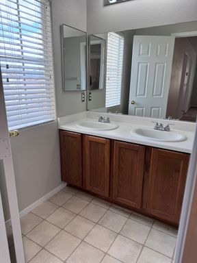 10413 Orange Port Court, Las Vegas, NV 89129