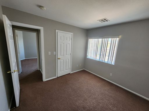 557 Poplar Leaf St, Las Vegas, NV 89144