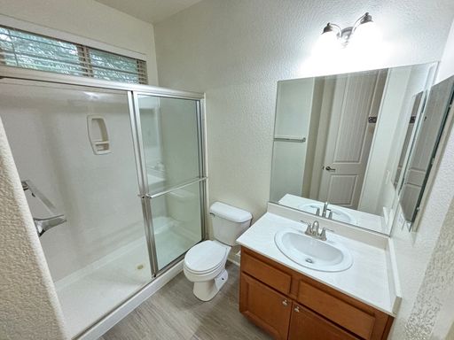 10735 Knickerbocker Ave., Las Vegas, NV 89166