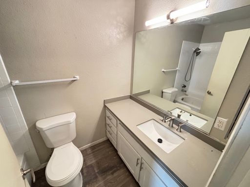 4300 N Lamont St Unit 212, Las Vegas, NV 89115